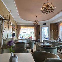 Cafe Jasmin
