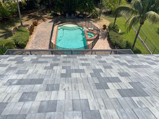 A Better Roofing Logo