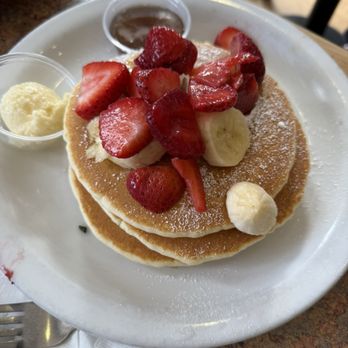Pancake Cottage - Strawberry Pancakes - Breakfast & Brunch Near Me - Avalon, California Pancake Cottage - Strawberry Pancakes - Breakfast & Brunch Near Me - Avalon, California