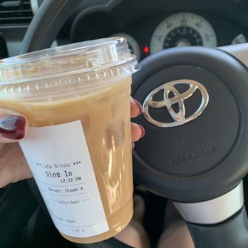 Window Coffee Bar - Apple Brown Sugar Latte with Almond Milk - Coffee & Tea Near Me - Phoenix, Arizona