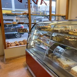Aviv Cakes & Bagels