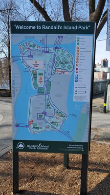 Randall's Island Park by null