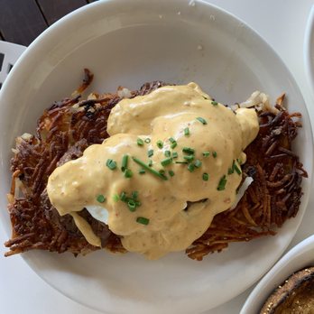 Briarpatch Restaurant - Short rib Benedict - American Near Me - Winter Park, Florida