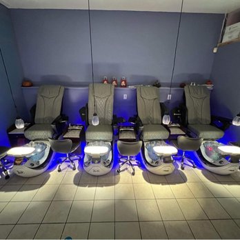 Nail Trend - New pedi chairs!! - Nail Salons Near Me - Spring Grove, Illinois Nail Trend - New pedi chairs!! - Nail Salons Near Me - Spring Grove, Illinois
