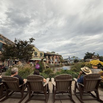 Margaritaville Island Hotel - Hotels Near Me - Pigeon Forge, Tennessee