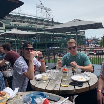 Budweiser Brickhouse Tavern - Proximity to wrigley - Sports Bars Near Me - Chicago, Illinois Budweiser Brickhouse Tavern - Proximity to wrigley - Sports Bars Near Me - Chicago, Illinois
