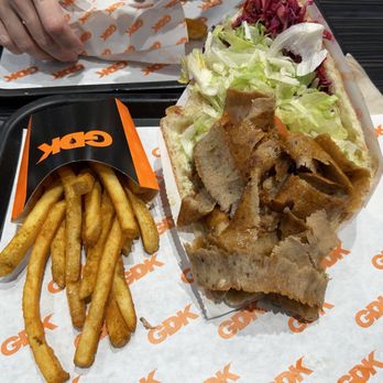 German Döner Kebabs - USA - Döner kebab (beef) and curry fries. - German Near Me - Frisco, Texas German Döner Kebabs - USA - Döner kebab (beef) and curry fries. - German Near Me - Frisco, Texas
