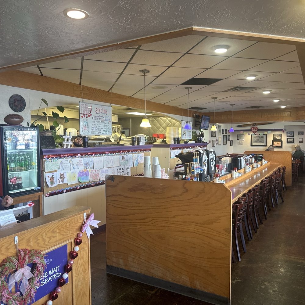 Doug's Day Diner - Centennial - Inside - Diners Near Me - Centennial, Colorado Doug's Day Diner - Centennial - Inside - Diners Near Me - Centennial, Colorado