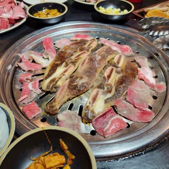 YOON Korean BBQ - Brisket and galbi on the grill - Korean Near Me - Carrollton, Texas