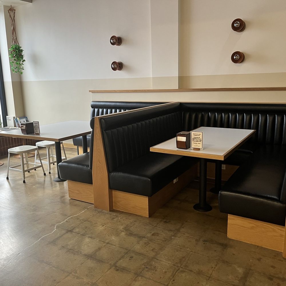 Hi-Fi Espresso - Nice seating area - Coffee & Tea Near Me - Redondo Beach, California Hi-Fi Espresso - Nice seating area - Coffee & Tea Near Me - Redondo Beach, California