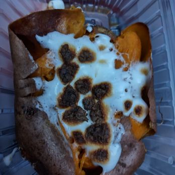 Texas Roadhouse - Sweet potato all the way, no cinnamon caramel sauce was added. - Barbeque Near Me - Pensacola, Florida Texas Roadhouse - Sweet potato all the way, no cinnamon caramel sauce was added. - Barbeque Near Me - Pensacola, Florida