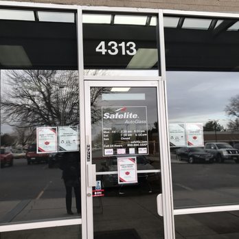 Safelite AutoGlass - Entrance - Auto Glass Services Near Me - Aurora, Colorado