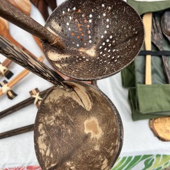 Maui Swap Meet - Farmers Market Near Me - Kahului, Hawaii