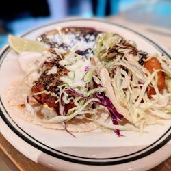 Pez Cantina - Fish and shrimp tacos