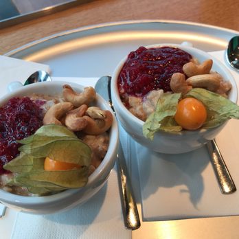 tibits - High Five Porridge - Vegetarian Near Me - Bern, BE tibits - High Five Porridge - Vegetarian Near Me - Bern, BE