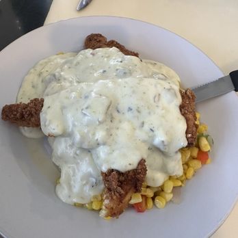 Upscale Rio - Chicken Fried Chicken with green chile gravy, mashed potatoes and corn, Lima beans, bell peppers and red onions.  GLUTEN FREE!!! - Burgers Near Me - Rio Rancho, New Mexico