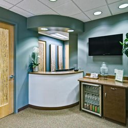 Andrew R Stubbs, DMD - Your Lone Tree endodontics specialist, has a welcoming front desk.  Call us today to see how we can help you!