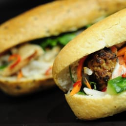 Tandoori Chicken Banh Mi
