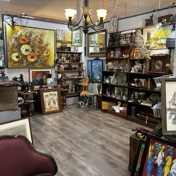 Antique Gallery - Antiques Near Me - Round Rock, Texas