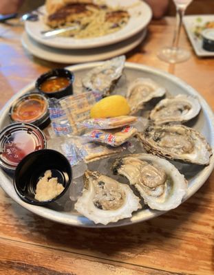 Harpoon Larry's Fish House & Oyster Bar by null