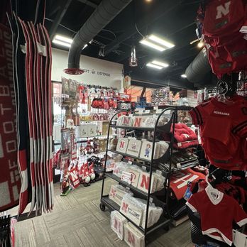 Husker Hounds - Sports Wear Near Me - Omaha, Nebraska