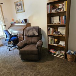 Rennie Smith, LMFT - A comfortable chair for clients or t herapists.