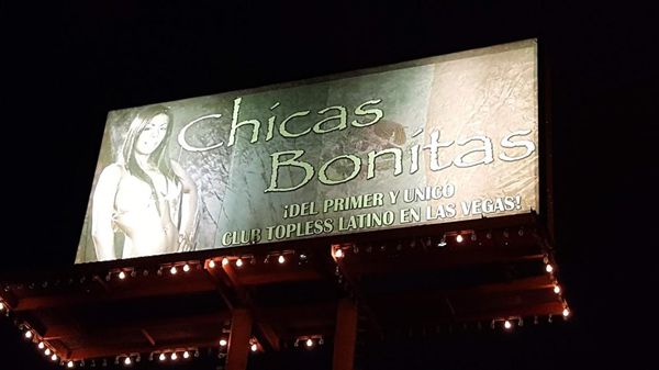 Chicas Bonitas by null