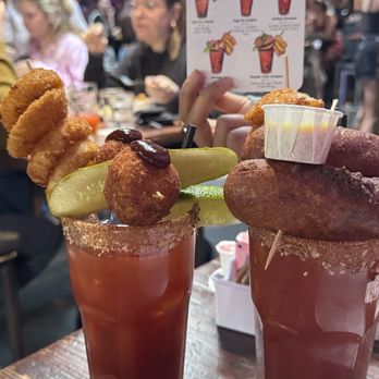 Score on Davie - Sports Bars Near Me - Vancouver, British Columbia Score on Davie - Sports Bars Near Me - Vancouver, British Columbia