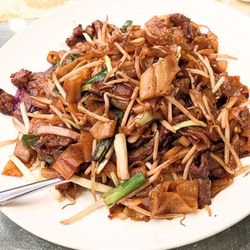 Grand Jade Banquet - Beef Chow Fun $17