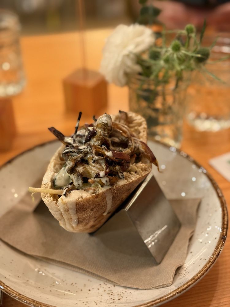 LIFE ALIVE ORGANIC CAFE-- BALLSTON VA - Updated March 2026 - 40 Photos ...