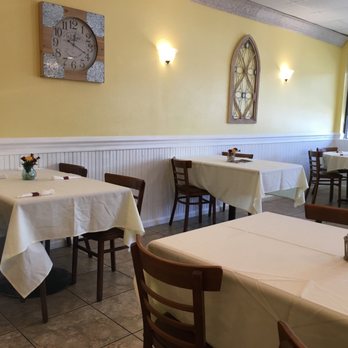 About Time Cafe - Very nice, clean, Dining area - Breakfast & Brunch Near Me - Sunrise, Florida