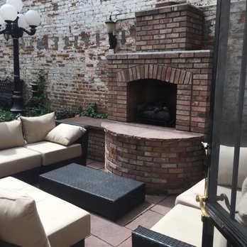 Fluff - Beautiful relaxing place to hang out! - Hair Salons Near Me - Denver, Colorado