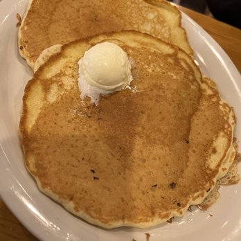 Cracker Barrel Old Country Store - American Near Me - Chesapeake, Virginia