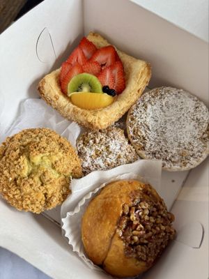 Hans & Harry's Bakery by null