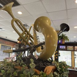 Jazzy Pete's Po-Boy's - Decor