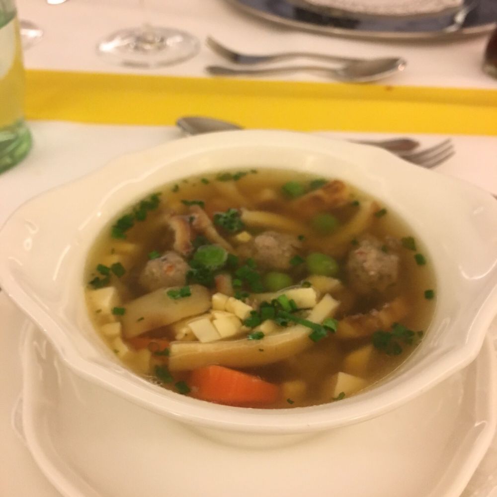 Hotel Fuchsbau - Soup - Hotels Near Me - Rellingen, SH