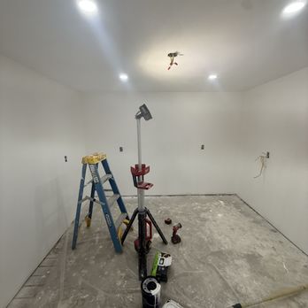 Benjamin Construction - Drywall Installation & Repair Near Me - Beaumont, California