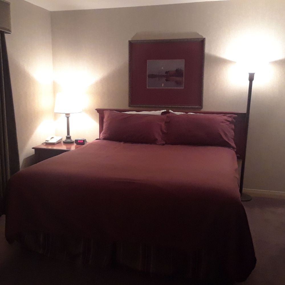 Stallion Springs Resort - Hotels Near Me - Tehachapi, California Stallion Springs Resort - Hotels Near Me - Tehachapi, California