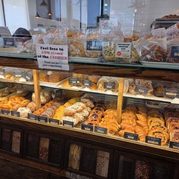 creampan♡ Pastries - Cream Pan Bakery