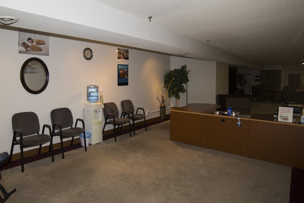 LEO’S MASSAGE CLINIC Updated September 2024 Request an Appointment