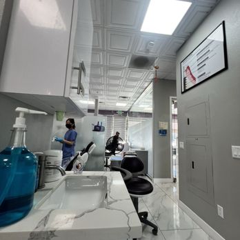 Nhan Hien Dentistry - back room - Cosmetic Dentists Near Me - Westminster, California Nhan Hien Dentistry - back room - Cosmetic Dentists Near Me - Westminster, California