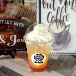 The Grind Coffee House - Pineapple upside-down cake Lotus