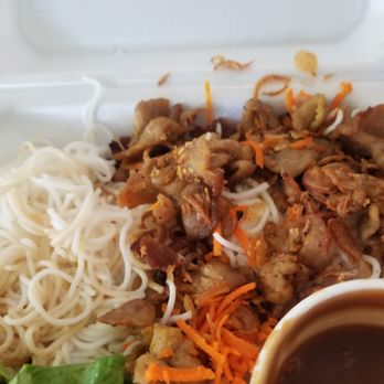 District 7 Pho - DISGUSTING pork vermicelli. So dry - Vietnamese Near Me - Las Vegas, Nevada District 7 Pho - DISGUSTING pork vermicelli. So dry - Vietnamese Near Me - Las Vegas, Nevada