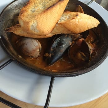 Memphis Cafe - Southern Near Me - Costa Mesa, California
