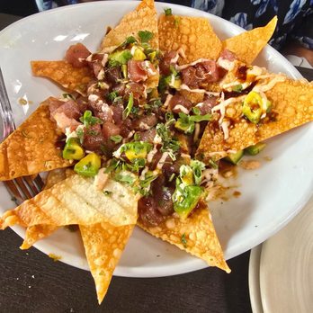 Rock & Brews - Redondo Beach - Tuna nachos - Burgers Near Me - Redondo Beach, California Rock & Brews - Redondo Beach - Tuna nachos - Burgers Near Me - Redondo Beach, California