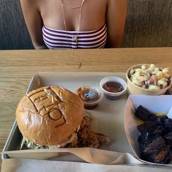 Lot One - Pulled pork, macaroni and burnt ends - Cocktail Bars Near Me - Arvada, Colorado