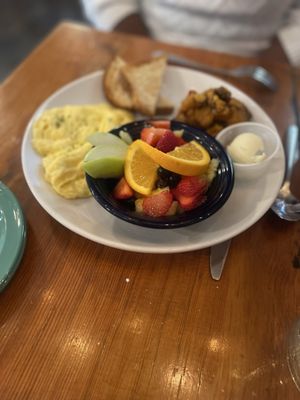 Sassafras American Eatery, Highlands by null