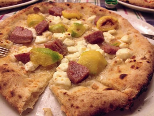 La Gatta Mangiona by null