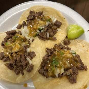 Tacos Apatzingan - Steak tacos - Food Trucks Near Me - Sacramento, California Tacos Apatzingan - Steak tacos - Food Trucks Near Me - Sacramento, California
