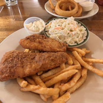 Berrys on Main - Fish and chips - American Near Me - Norwalk, Ohio